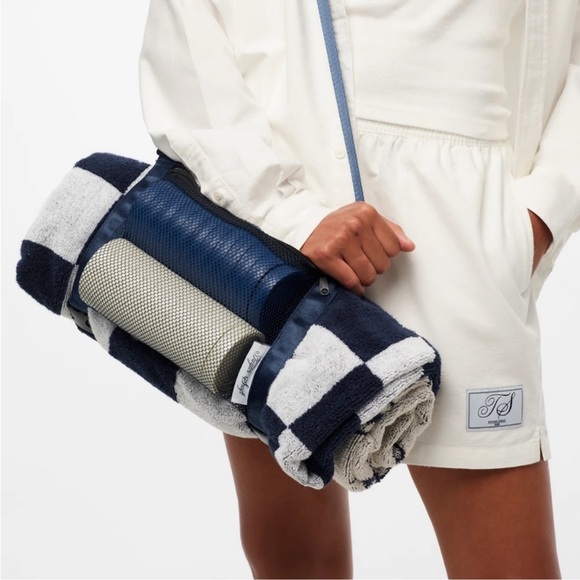 Taylor Swift Lover Checker Game Towel NEW Summer collection 2025 - Picture 4 of 6